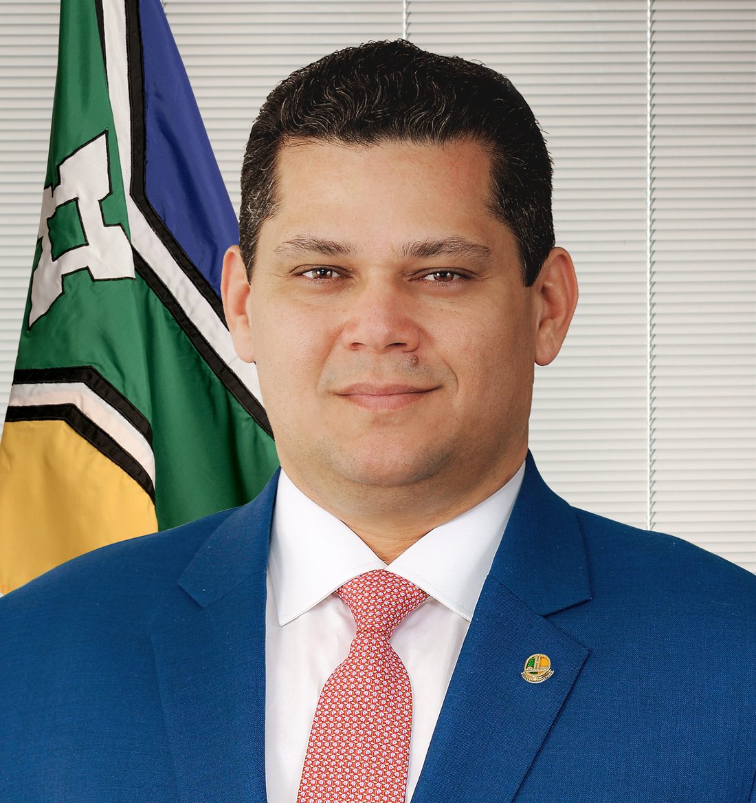 Retrato oficial do senador Davi Alcolumbre, presidente do Senado.