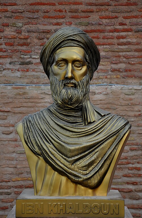 Busto de Ibn Khaldun, historiador árabe do século XIV.