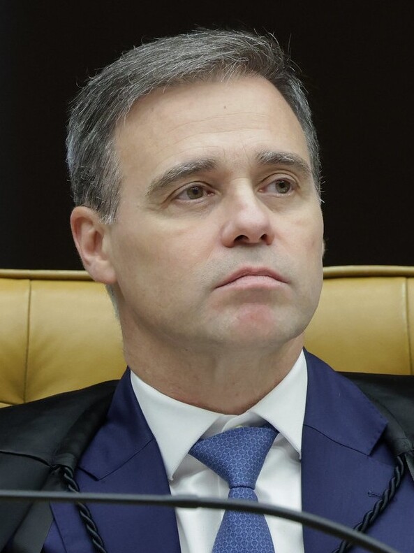 Retrato do ministro André Mendonça