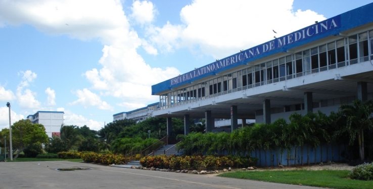 Prédio da Escola Latino-Americana de Medicina (ELAM), em Playa, Havana, Cuba.